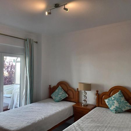 Regueiro Quarteira Beach Apartment ภายนอก รูปภาพ