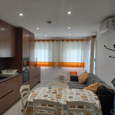 Regueiro Quarteira Beach Apartment ภายนอก รูปภาพ
