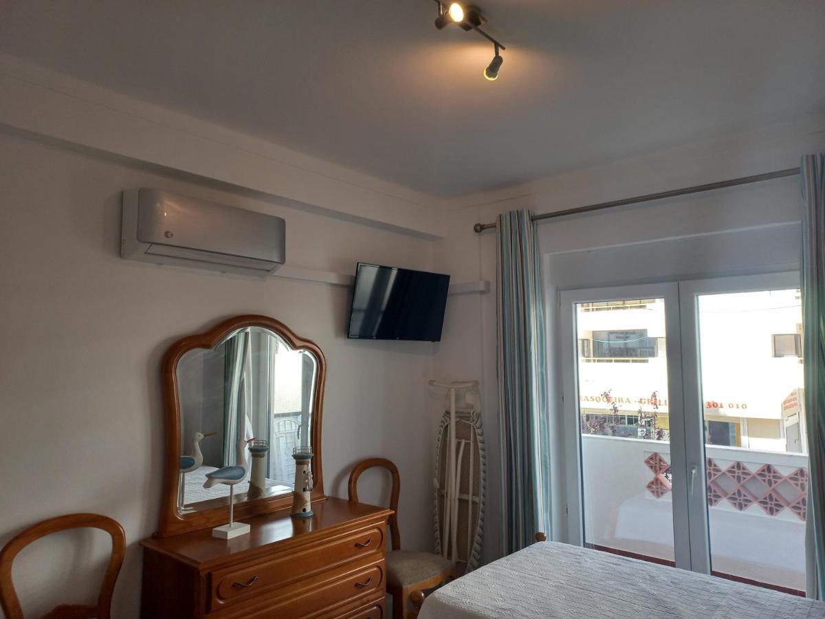 Regueiro Quarteira Beach Apartment ภายนอก รูปภาพ