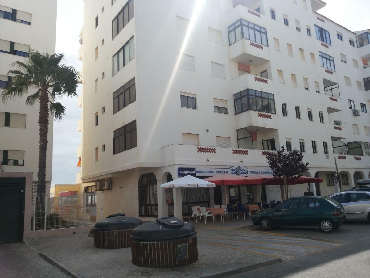 Regueiro Quarteira Beach Apartment ภายนอก รูปภาพ